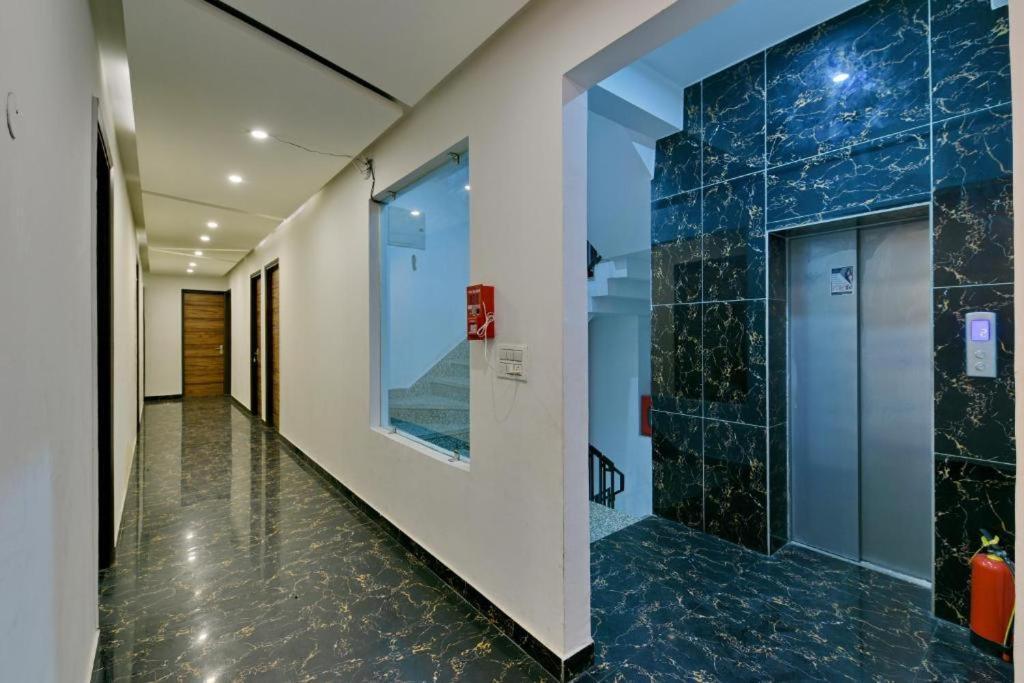 Hotel Konark A Family Stay Aerocity Ню Делхи Екстериор снимка