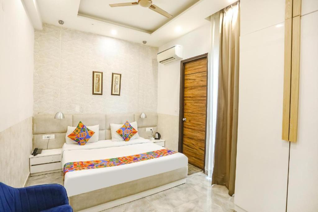 Hotel Konark A Family Stay Aerocity Ню Делхи Екстериор снимка